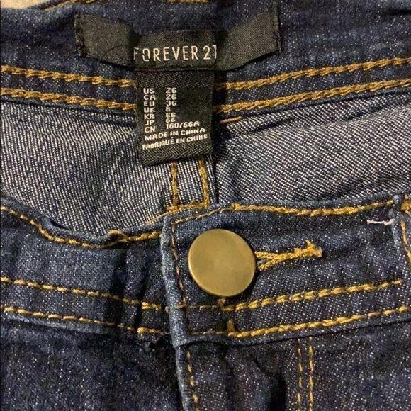 Forever 21 cropped denim jeans- size 26 - Picture 4 of 4